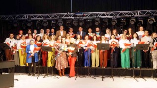 Kastamonu Belediyesi kursiyerlerinin konseri büyük alkış topladı