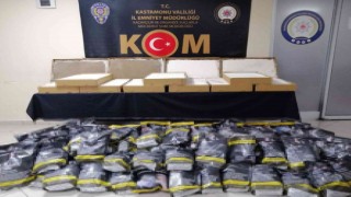 Kastamonuda 78 bin adet doldurulmuş makaron ele geçirildi: 2 gözaltı
