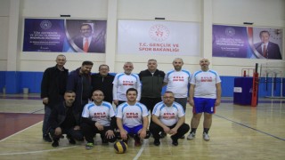 Kaymakamlık turnuvasında finalin adı: Esnafspor - Milli Eğitim