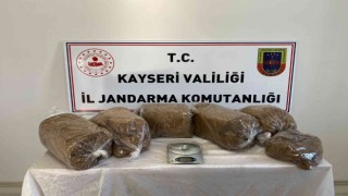 Kayseride 16 kilo kaçak tütün ele geçirildi