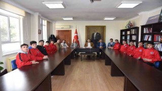 Kayserinin ilk ve tek ragbi takımı, ilçe protokolü ile bir araya geldi