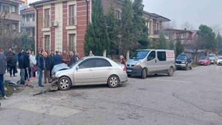 Kazada savrulan otomobil, babaanne ve toruna çarptı: 1 ölü 1 yaralı