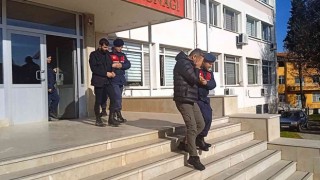 Kefen parasına göz diken dolandırıcılar, kapıya getirilen emekli maaşı da aldı