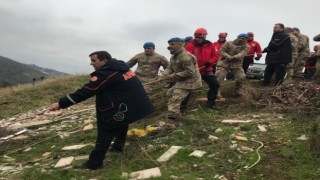 Kekik toplamaya giden yaşlı kadının cesedi bulundu