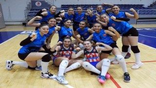 Kepezin kadın voleybolcularından final gibi galibiyet