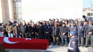 Kıbrıs gazisi askeri törenle son yolculuğuna uğurlandı
