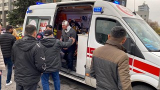 Kırmızı ışıkta geçti, zincirleme kazaya sebep oldu: 5 yaralı