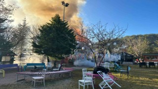 Kızılcahamamda ahşap restoran alevlere teslim oldu