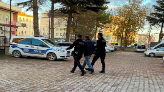 Konyada evden televizyon çalan hırsız tutuklandı
