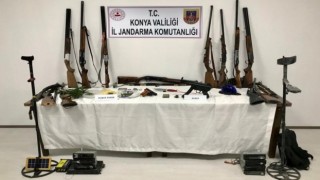 Konyada jandarmadan uyuşturucu ve hırsızlık operasyonu