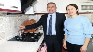 Köşkte doğalgaz ateşi yandı, ilk kahveyi Başkan Güler pişirdi