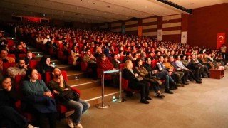 “Kumpanyada Curcuna” isimli oyun Başakşehirlilerle buluştu