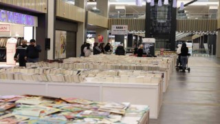 KUMSmall AVMde Kitap ve Hediyelik Eşya Fuarı açıldı