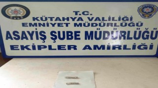 Kütahyada bir şahsın üzerinde uyuşturucu ele geçirildi
