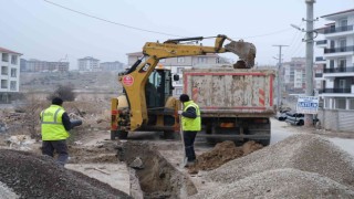 Kütahyanın Zafertepe ve İnköy mahallelerinde yağmur suyu hattı