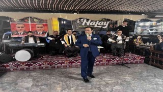 Mahmut Tuncer sıra gecesinde Bursalıları coşturdu