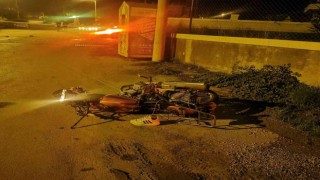 Marmariste kamyonetle motosiklet çarpıştı: 1 ölü