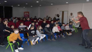 Mersinde özel gereksinimli bireyler Magic terapi ile eğlendi