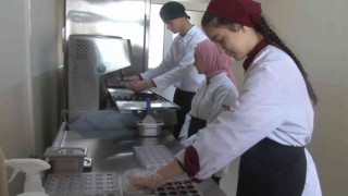 Meslek lisesi öğrencileri çikolatada marka olmak istiyor