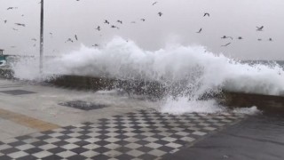 Meteoroloji turuncu kodla uyardı: Trakyaya fırtına ve sağanak geliyor