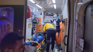 Minibüs kazasında yaralanan 2si ağır 14 kişinin tedavisi sürüyor