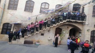 Minik öğrenciler Gaziantepi mercek altına aldı