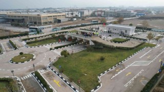 Minikler trafik kurallarını eğlenerek öğreniyorlar