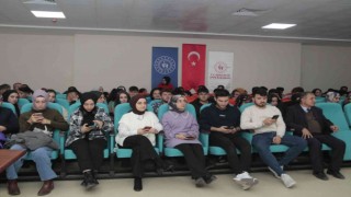 Müdür Öztürk: “Gençlerimizde bir bilinç oluşturmalıyız”