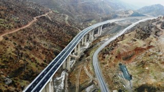 Mühendislik harikası ‘Bitlis Çayı Viyadüğü açılış için gün sayıyor