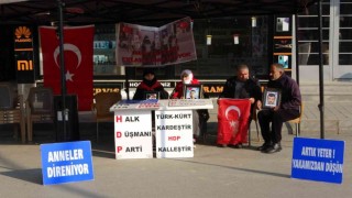 Muşta ailelerin HDP önündeki evlat nöbeti sürüyor