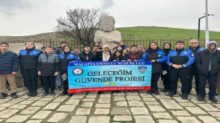 Öğrenciler tarihi yerleri gezdi