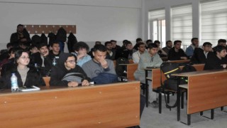 Öğrencilere AIDS anlatıldı