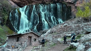 Öğretmenler, kadın kooperatifleri için şarkı besteledi