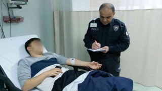 Okul önünde öğrenci öğrenciyi bıçakladı