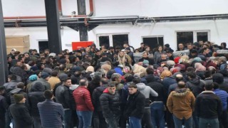 Oltu çuval fabrikasında 350 kişi iş başı yaptı