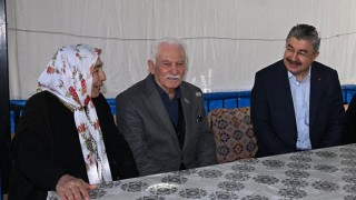 Osmaniye Valisi Erdinç Yılmaz, Aşık Feymani’yi evinde ziyaret etti
