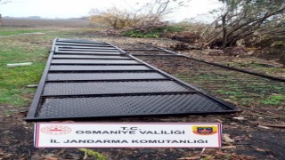 Osmaniyede bahçenin demir kapısını çalan hırsız yakalandı