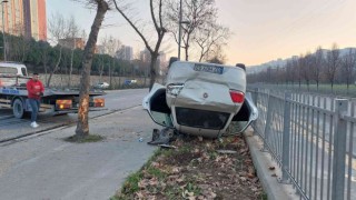 Otomobil motosiklete çarptı, yaralıya ilk müdahaleyi yoldan geçen hemşire yaptı