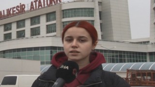 Otomobilin çarptığı kadın hastanede yaşam mücadelesi veriyor