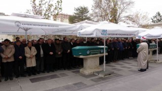 Özdemir, son yolculuğuna uğurlandı