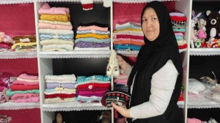 (Özel) Kadınlar evde yaptıkları ürünleri bu dükkana bırakıp gidiyor