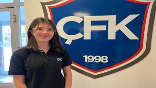 (ÖZEL) Neslişah Kanadada Türkiyenin minik elçisi olmaya hak kazandı