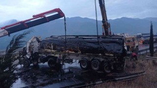 Petrol yüklü tanker ile cip çarpıştı: 3 yaralı