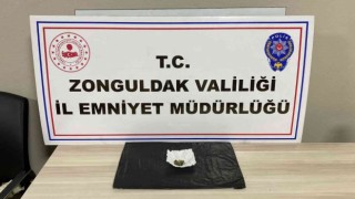 Polis denetiminde uyuşturucuyla yakalandılar