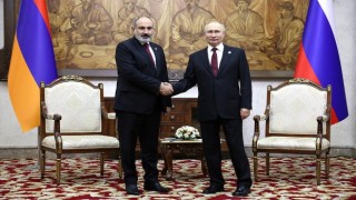 Putin ve Paşinyan, Kırgızistanda görüştü