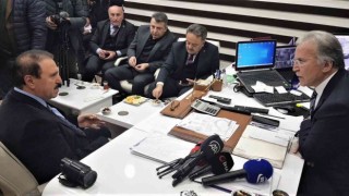 Şahin, esnafların sorunlarını başkanlardan dinledi