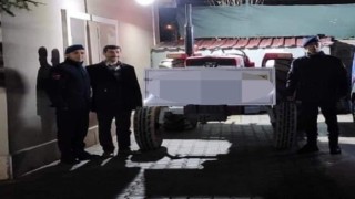 Sahte çek ile çalınan traktör jandarma ekiplerince bulundu