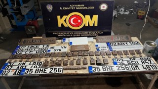 Sahte plaka basımına polis baskını