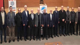 Şair-Yazar Metin Önal Mengüşoğlu Ahlak ve Düşünce Adamı Mehmet Akif konferansına katıldı
