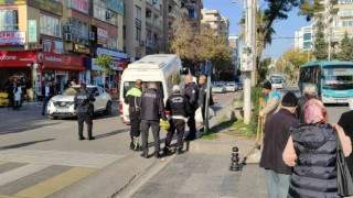 Şanlıurfada servis aracına silahlı saldırı: 1 yaralı